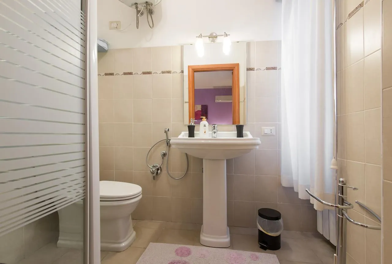 Bed & Breakfast Pane, Amore E Cortesia B&B Roma Italia