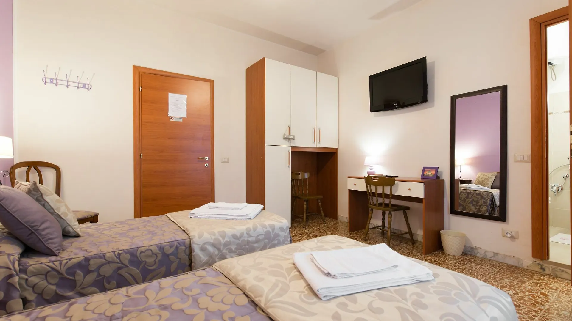 Bed & Breakfast Pane, Amore E Cortesia B&B Roma Italia